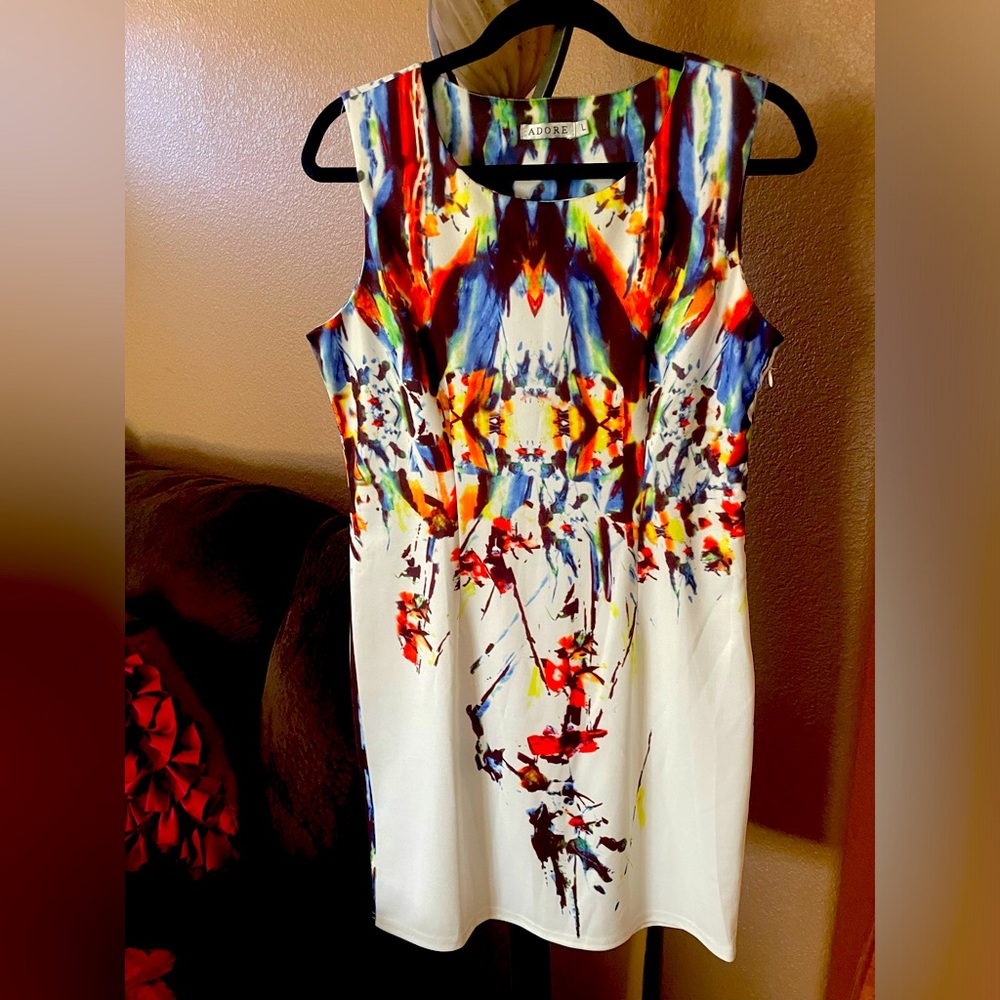 Sleeveless colorful dress